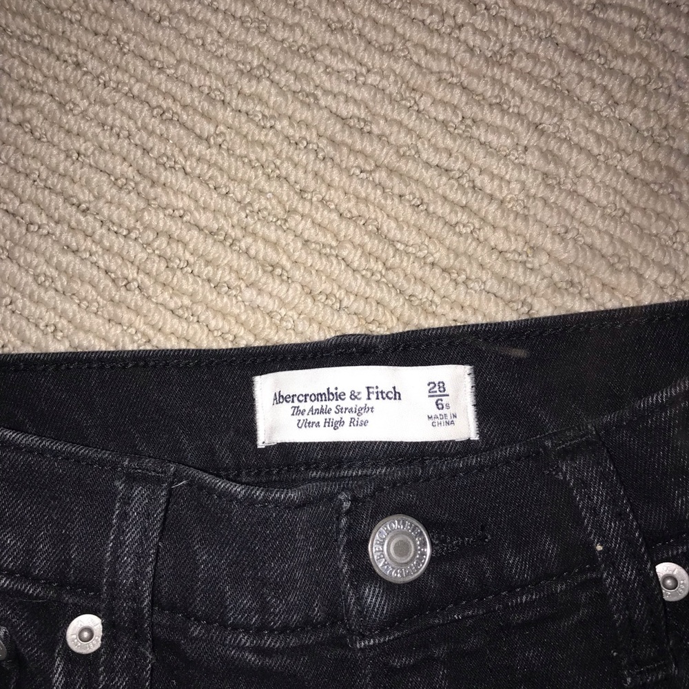 black abercrombie jeans